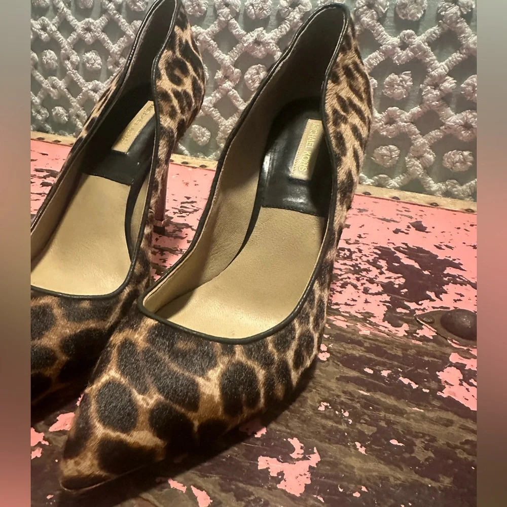 MICHAEL KORS Leopard pony hair Stiletto Heels Sz 8.5 - Picture 10 of 10